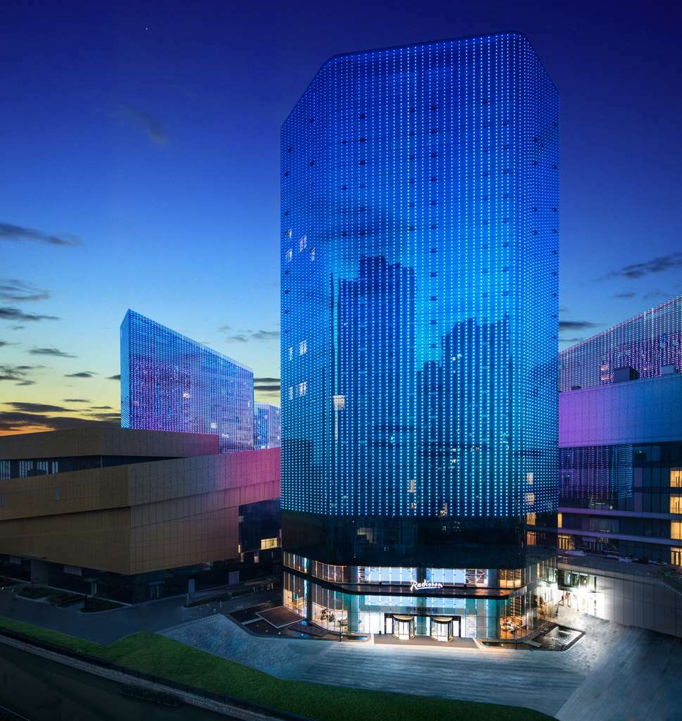 Hotel Radisson Ningbo Beilun Exterior foto